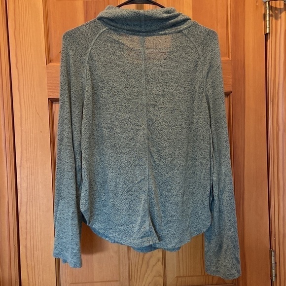 Green Cowl Neck Long Sleeve Shirt with Bell Sleeves - Picture 2 of 2